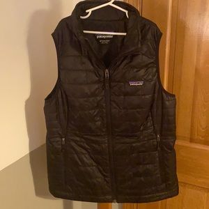 Patagonia- Women’s Nano Puff Vest. Size M. Black.